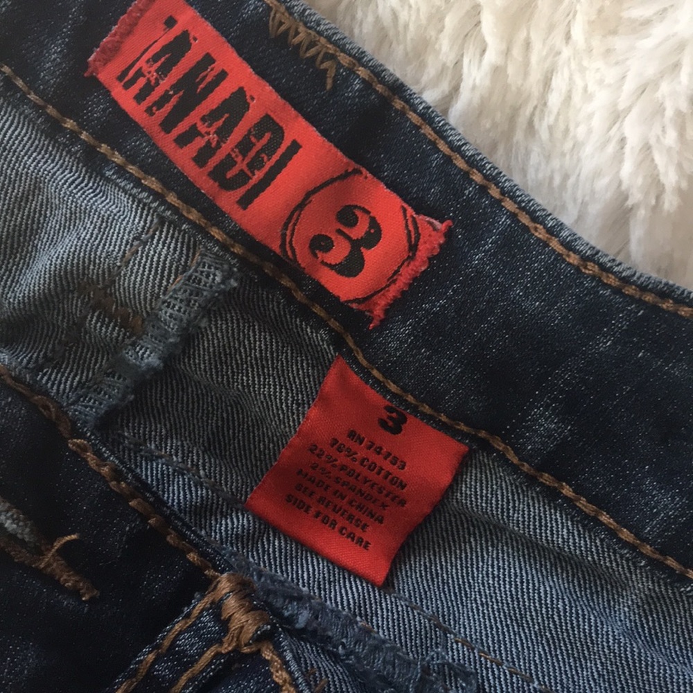 Distressed Jeans - Picture 5 of 5